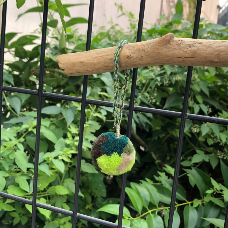 POMPOM CHARM