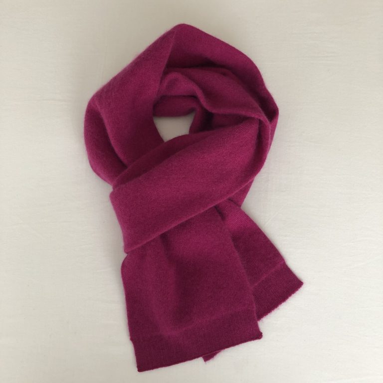 CASHMERE KNIT MINI STOLE