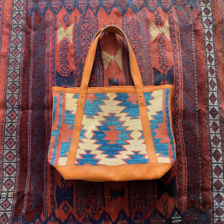 VINTAGE RUG TOTE BAG