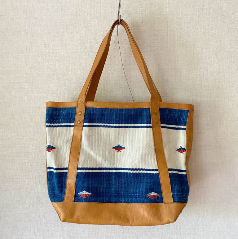 VINTAGE RUG TOTE BAG